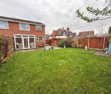 3 bedroom semi-detached house to rent - Photo 6