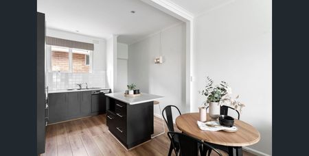 A well located Essendon Gem - Photo 5