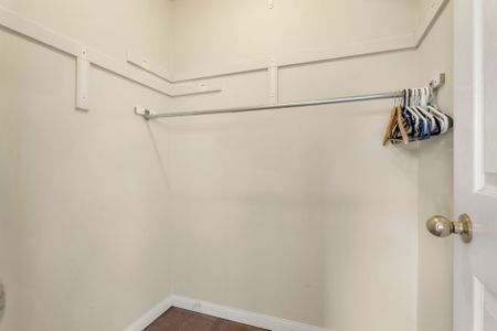 For Lease - 2204 Grand Oak Trail, Oakville, Ontario - Photo 3