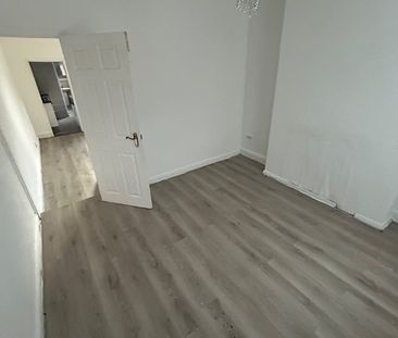 3 Bed Semi-Detached House, Rossington Road, NG2 - Photo 4