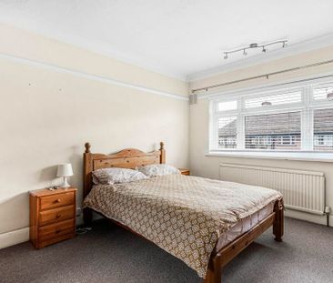 2 Bed Flat, Harvard Road, W4 - Photo 5