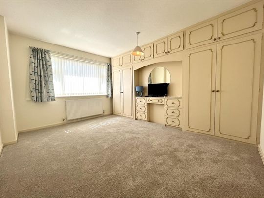 3 Bedroom House - Semi-Detached To Let - Photo 1