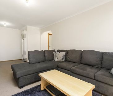 Family Home in the Heart of Sunbury With a Large Backyard - Photo 1