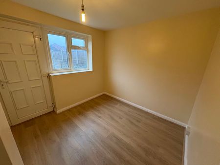 Viewlands Drive, Trench, Telford - Photo 3