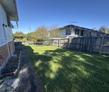 Spacious 3-Bedroom Home with Large Backyard - Photo 3