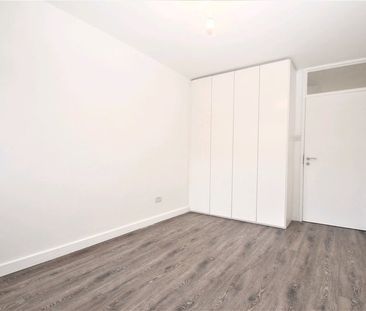 2 Bed Flat, Kingsland, NW8 - Photo 3