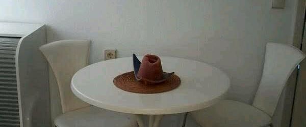 möbilierte 2 Zimmer KB Wohnung - Photo 1