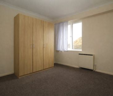 Mayday Road, Thornton Heath, CR7 7HP - Photo 2