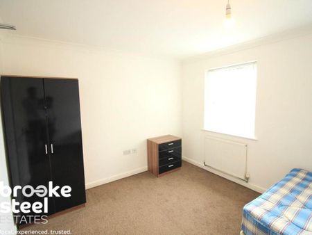 4 bedroom townhouse to rent - Photo 4