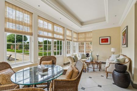 10 bedroom detached house to rent - Photo 2