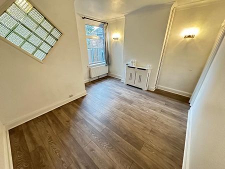 2 bedroom terraced house to rent - Photo 2