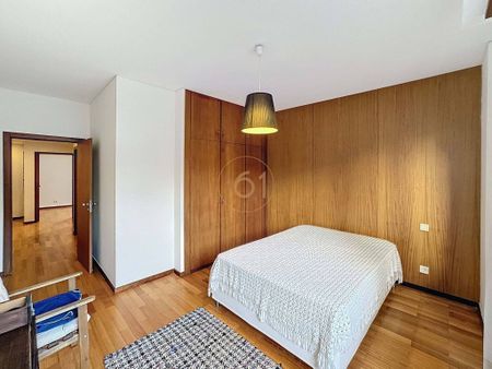 Luxury Apartment for rent in Porto, Distrito do Porto - Photo 3