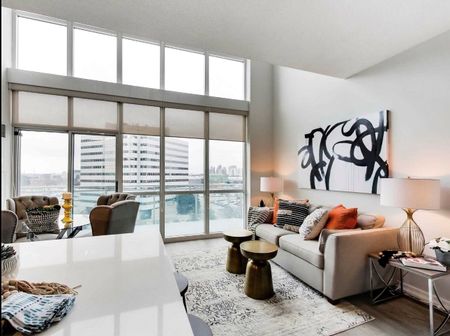 For Lease - 220 Burnhamthorpe Road Unit# 722, Mississauga, Ontario - Photo 3