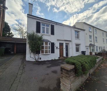 2 bedroom semi-detached house to rent - Photo 2