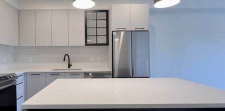 LANGLEY 1 BED 1 BATH CONDO - HUGE PATIO - Photo 2