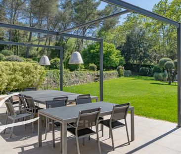 Maison à louer Mougins, Cote d'Azur, France8 500 EUR / Mois - Photo 3