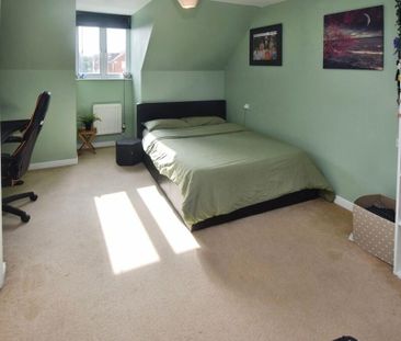3 bedroom terraced house to rent - Photo 3