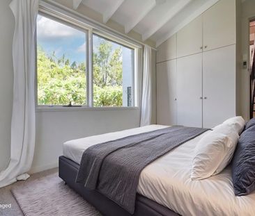 CHARMING QUAD-LEVELLED OPEN PLAN TERRACE WITH GARAGE - Photo 5