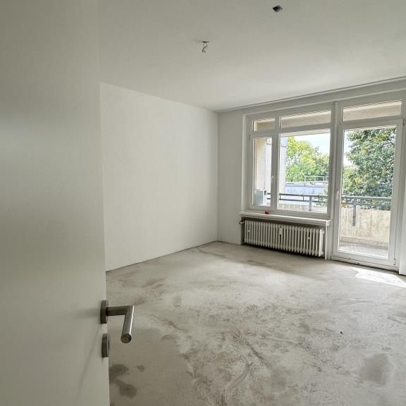 Mit der Höhe kein Problem, dann 3 Zimmer mit Weitsicht frei - Photo 1