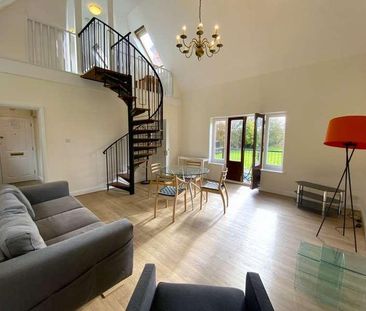 Ferry Lane, Wraysbury, Staines-upon-thames, Berkshire, TW19 - Photo 6