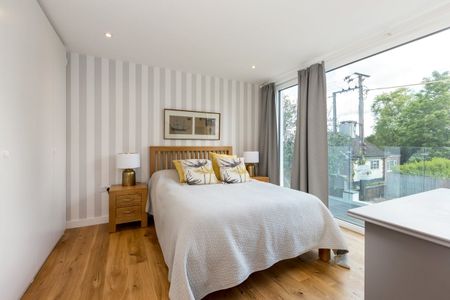 4 bedroom detached house to rent - Photo 3