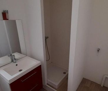 Location Appartement 2 pièces 43m² POITIERS 86000 - Photo 3
