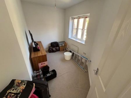 The Farrows, Maidstone - Photo 4