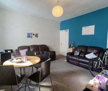 4 bedroom house to rent - Photo 3