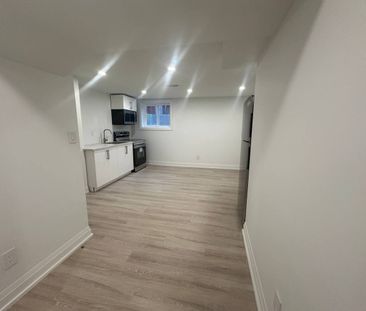 For Lease - 106 Woodpark Place Unit# BASEMENT, Newmarket, Ontario - Photo 6