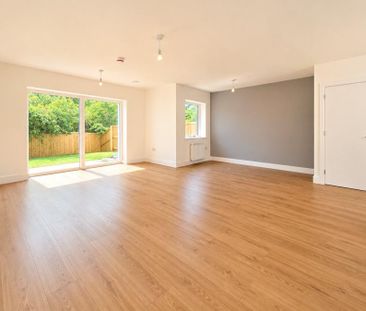 Burgess Close, Kingswood, Bristol, Gloucestershire, BS15 - Photo 1