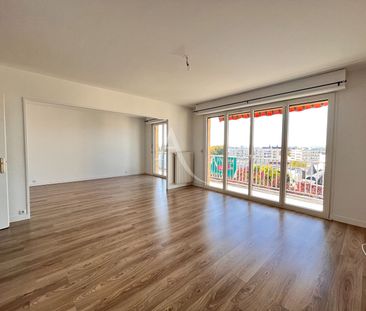 Location Appartement 5 pièces 119m² - Photo 3