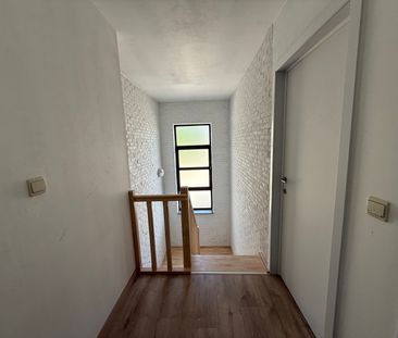 Instapklare gerenoveerde woning in het centrum van Meerhout - Photo 3