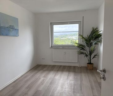 Traumhaft Wohnen + innen und außen top saniert - Photo 2