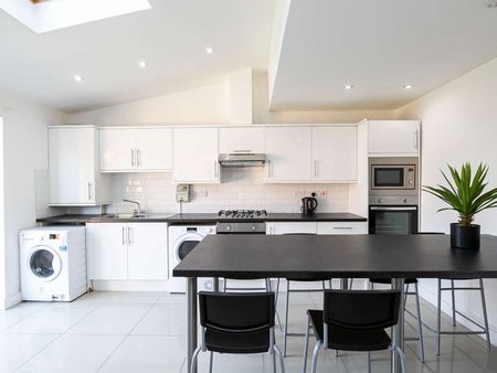 Your Home away from Home - Photo 5