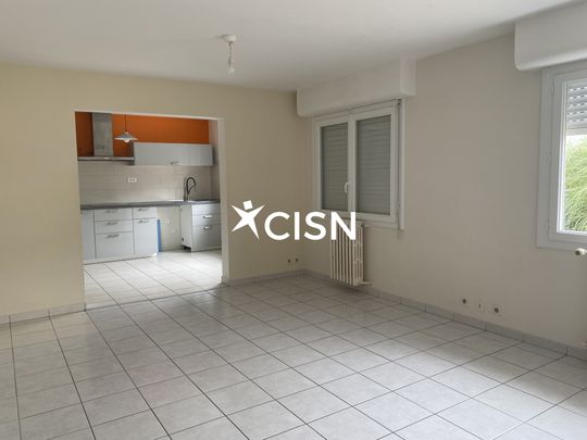 Location Appartement 7 pièces 122m² ST NAZAIRE 44600 - Photo 1