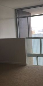 413/81 South Wharf Drive - Photo 3