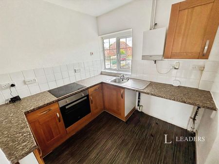 2 bedroom apartment to rent Orchard Parade, Eastbourne, BN20 - Photo 5