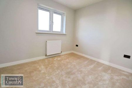 Granville Way, Brightlingsea, CO7 - Photo 2