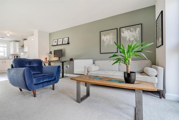 2 bedroom terraced house to rent - Photo 1