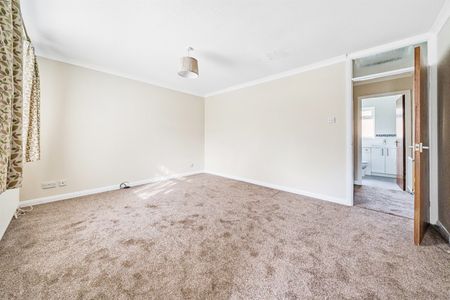 Selsey Way, Reading, RG6 4DL - Photo 2