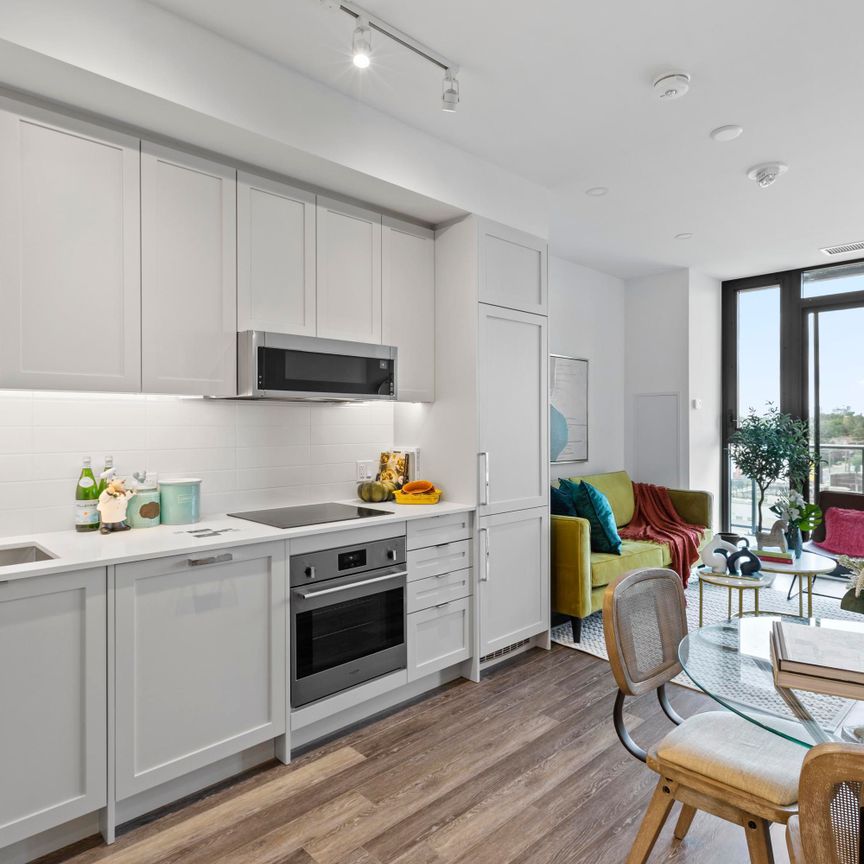 For Lease - 250 Lawrence Avenue Unit# 721, Toronto, Ontario - Photo 1