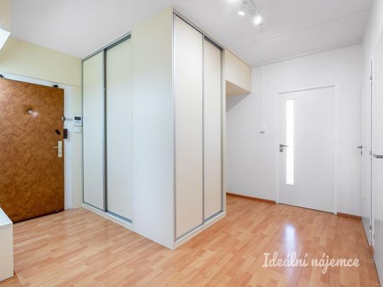 Pronájem bytu 3+kk 73 m2 - Fotografie 1