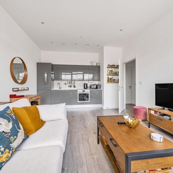 Ladymead, Guildford, GU1 - Photo 1