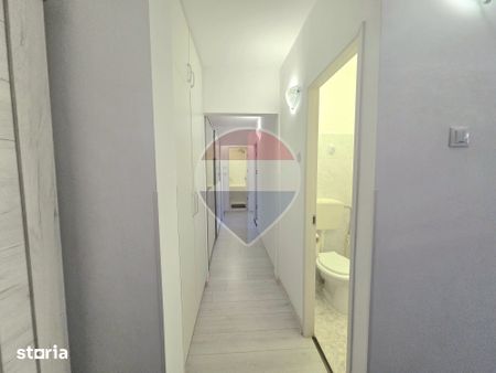 De închiriat apartament cu 3 camere Strada Aluminei Rogerius - Fotografie 5