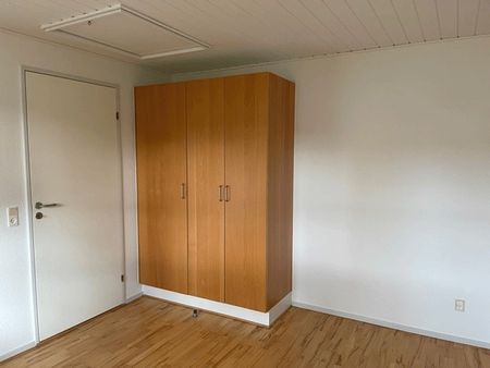 Dejlig 2-værelses lejlighed i skønne områder - Photo 3