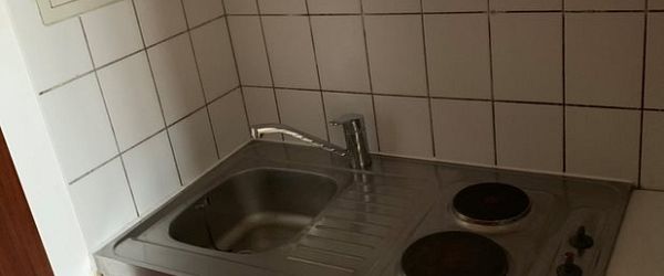 Single-Apartment im Hochparterre in verkehrsgünstiger Lage! - Photo 1