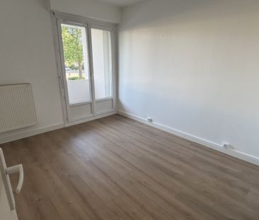 Location Appartement 3 pièces 55m² ORLEANS 45000 - Photo 4