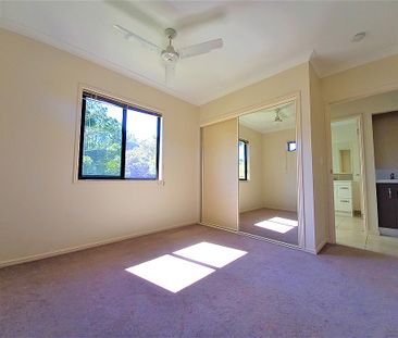 Family Home in the Heart of Eumundi - Photo 3