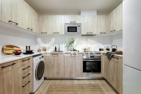 2 bedroom luxury Apartment for rent in Barcelona, Catalonia - Photo 2