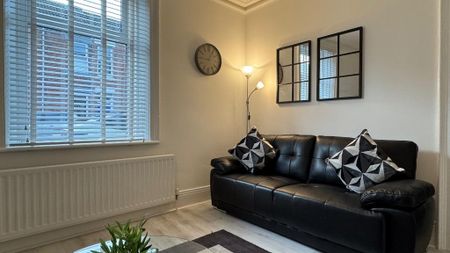 3 bedroom terraced house to rent - Photo 5